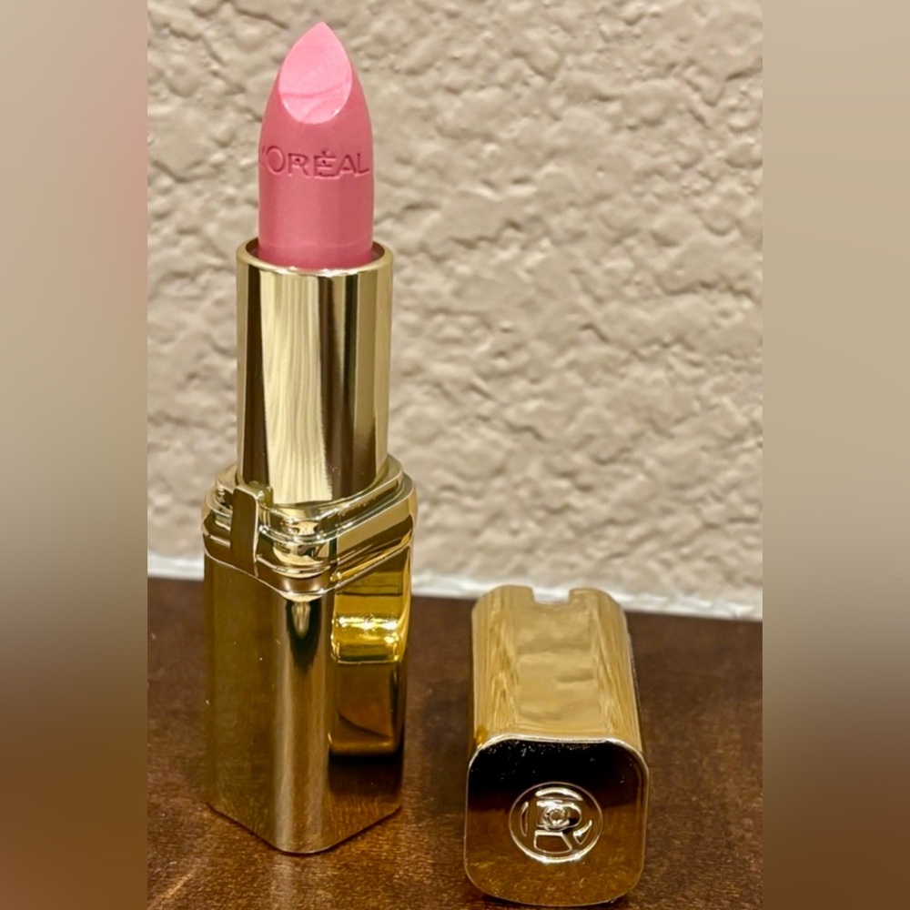 L'Oreal Ballerina Shoes lipstick